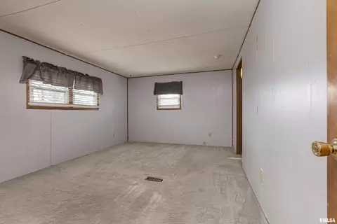 210 Red Row, Marion, IL 62959 photo 21