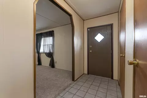 210 Red Row, Marion, IL 62959 photo 5