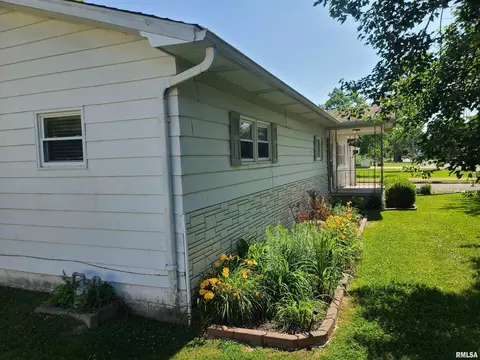 210 Red Row, Marion, IL 62959 photo 4