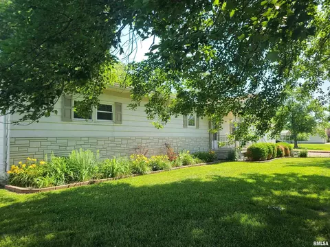 210 Red Row, Marion, IL 62959 photo 3