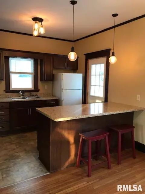 408 W South St, Morrison, IL 61270 photo 5