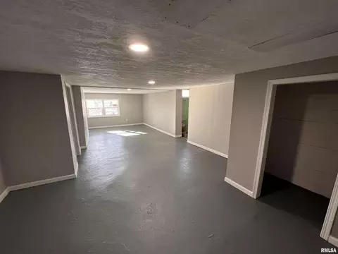 1202 3rd St, Silvis, IL 61282 photo 10