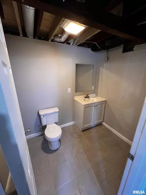 1202 3rd St, Silvis, IL 61282 photo 13