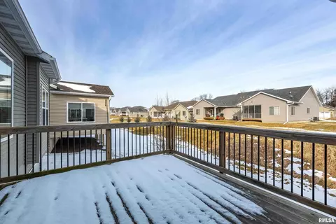 100 Muhs Cir, Eldridge, IA 52748 photo 28