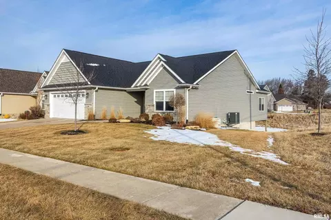 100 Muhs Cir, Eldridge, IA 52748 photo 30