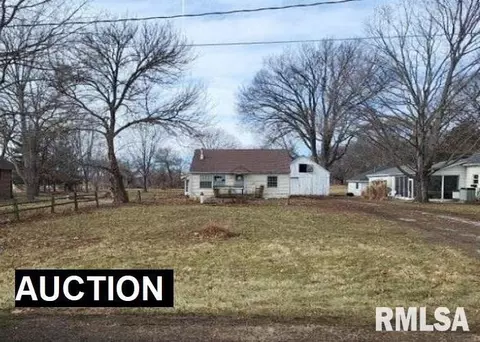 406 Docia St, Hillsdale, IL 61257