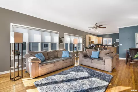 2307 19th Ave, Moline, IL 61265 photo 3