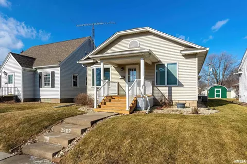 2307 19th Ave, Moline, IL 61265 photo 2
