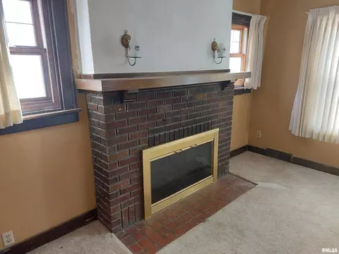 2610 4th St, Moline, IL 61265 photo 3