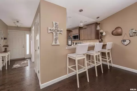 7319 35th Ave, Moline, IL 61265 photo 8