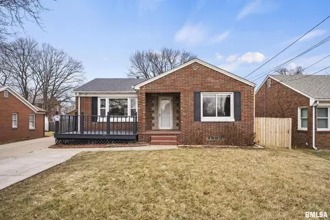 409 10th Ave, Silvis, IL 61282 photo 5