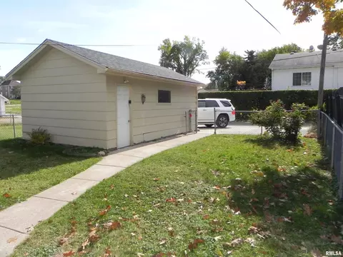 904 19th Ave, Moline, IL 61265 photo 24