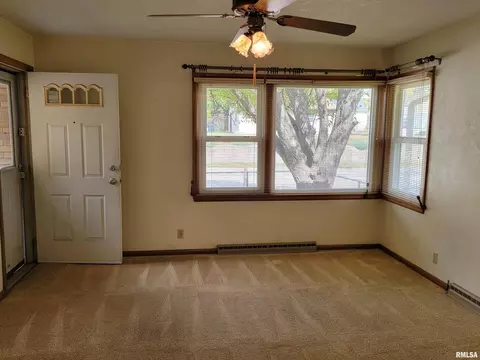 904 19th Ave, Moline, IL 61265 photo 12