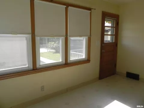 904 19th Ave, Moline, IL 61265 photo 6