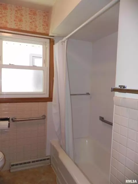 904 19th Ave, Moline, IL 61265 photo 17