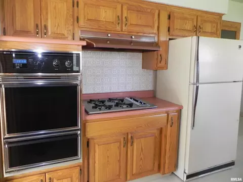 904 19th Ave, Moline, IL 61265 photo 9