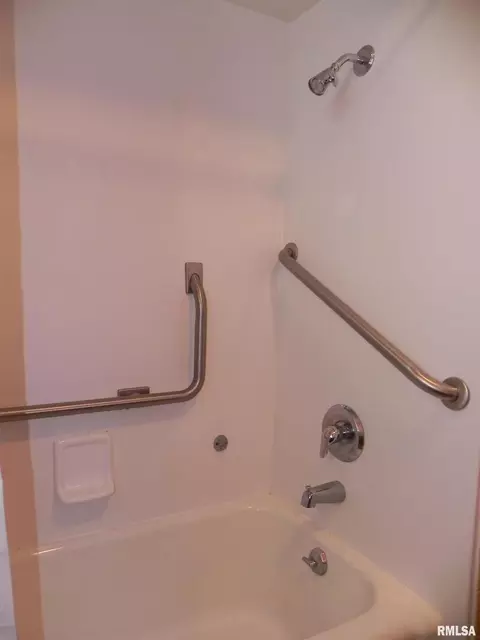904 19th Ave, Moline, IL 61265 photo 18