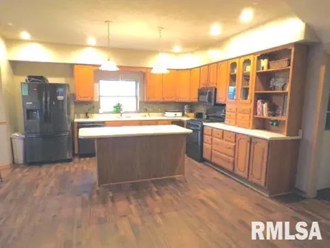 796 240th St, Viola, IL 61486 photo 16