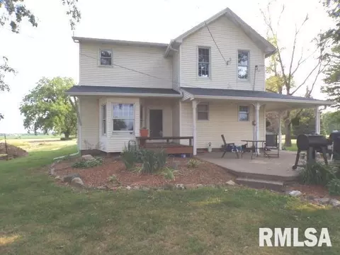 796 240th St, Viola, IL 61486 photo 4