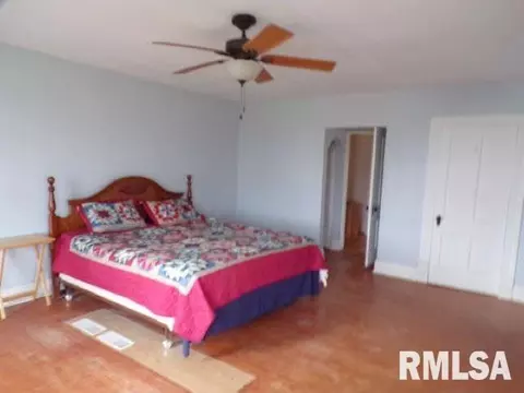 796 240th St, Viola, IL 61486 photo 31