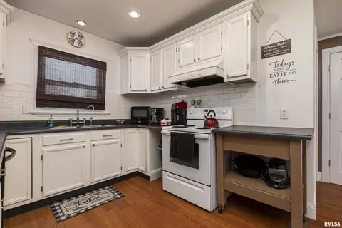802 Carter St, Marion, IL 62959 photo 11