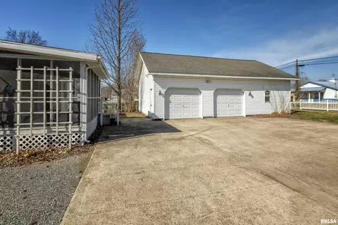 802 Carter St, Marion, IL 62959 photo 21