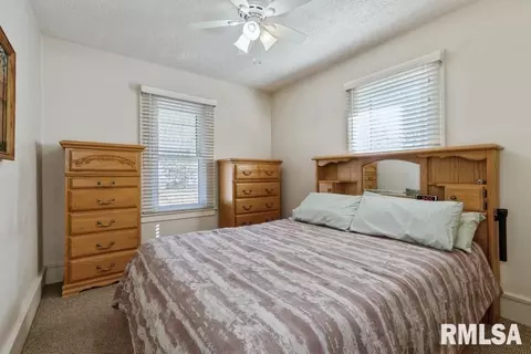 1801 32nd St, Moline, IL 61265 photo 14