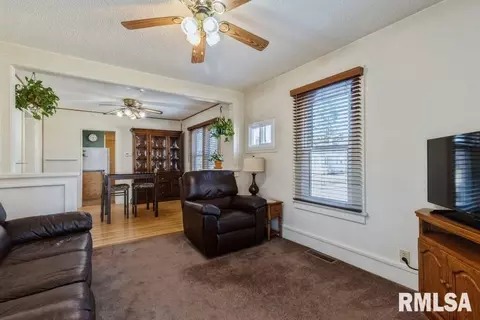 1801 32nd St, Moline, IL 61265 photo 8