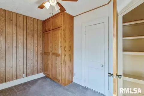 1801 32nd St, Moline, IL 61265 photo 17