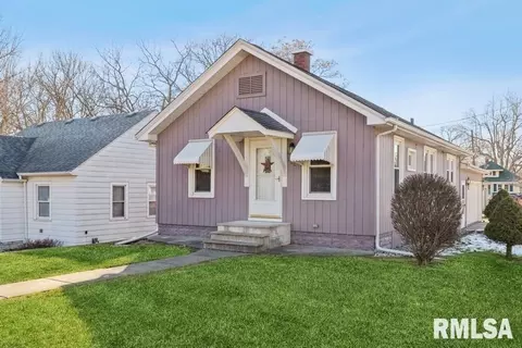 1801 32nd St, Moline, IL 61265 photo 1
