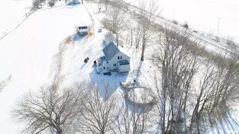 19270 Fellows Rd, Morrison, IL 61270 photo 34