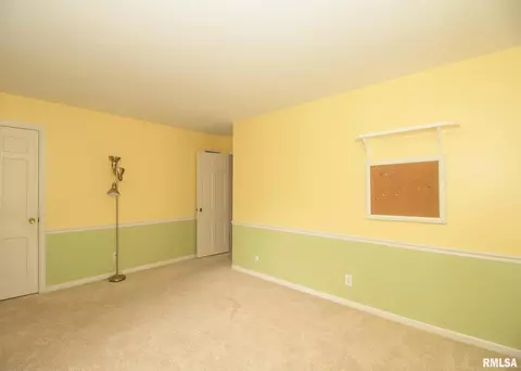 2631 35th St, Moline, IL 61265 photo 28