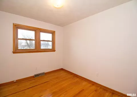 4320 16th Ave, Moline, IL 61265 photo 20