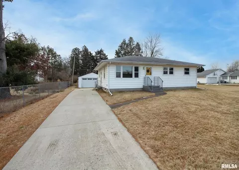 4320 16th Ave, Moline, IL 61265 photo 3