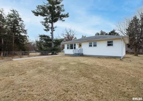4320 16th Ave, Moline, IL 61265 photo 2