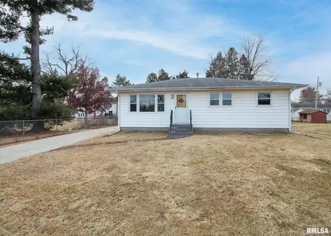 4320 16th Ave, Moline, IL 61265 photo 1