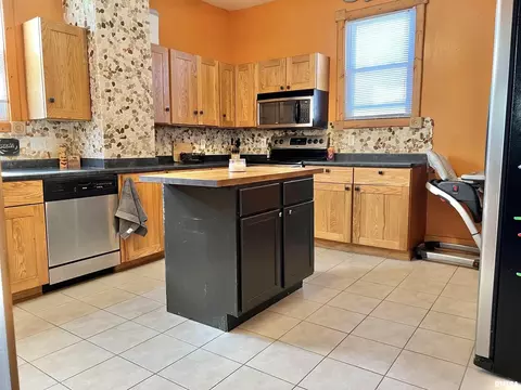 257 E Flagg St, Walcott, IA 52773 photo 9