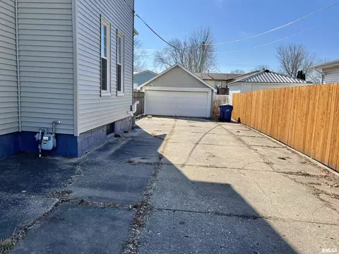 257 E Flagg St, Walcott, IA 52773 photo 31