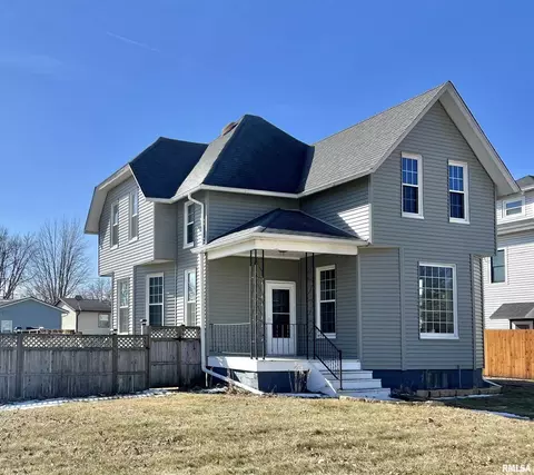 257 E Flagg St, Walcott, IA 52773 photo 1