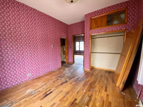 706 E Washington St, Christopher, IL 62822 photo 15