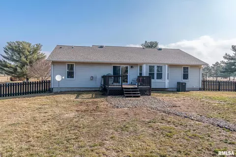 4964 Evergreen Ct, Thomson, IL 61285 photo 4