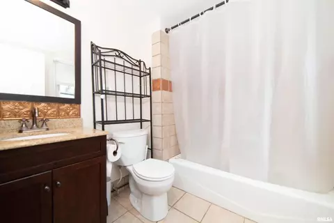 1703 10th St, Moline, IL 61265 photo 14