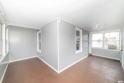 1703 10th St, Moline, IL 61265 photo 13