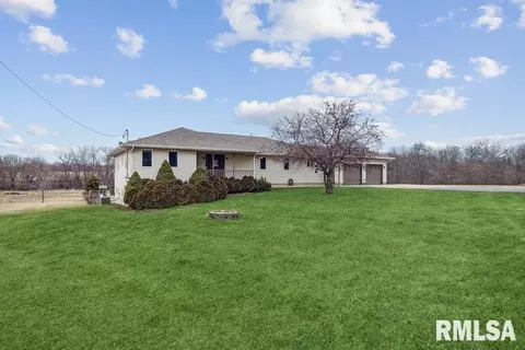 20810 Mathew Rd, Morrison, IL 61270 photo 2