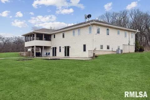 20810 Mathew Rd, Morrison, IL 61270 photo 3