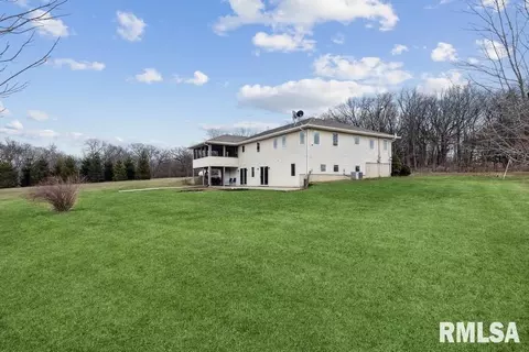20810 Mathew Rd, Morrison, IL 61270 photo 4