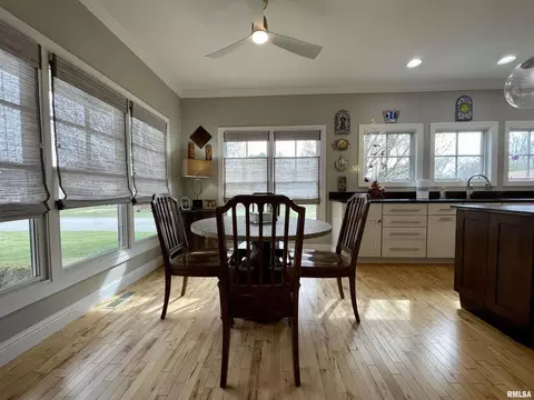 406 Legacy Dr, Herrin, IL 62948 photo 14
