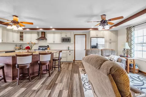 545 Sadler Rd, Anna, IL 62906 photo 5