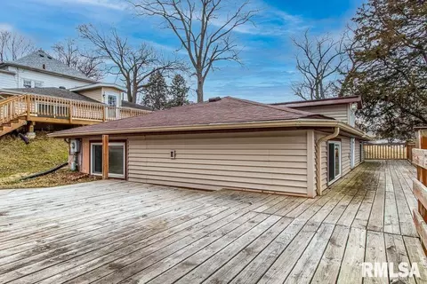 207 5th St, Silvis, IL 61282 photo 14