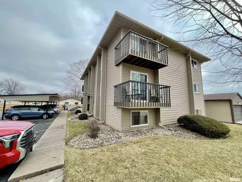 1816 53rd St, Moline, IL 61265 photo 1
